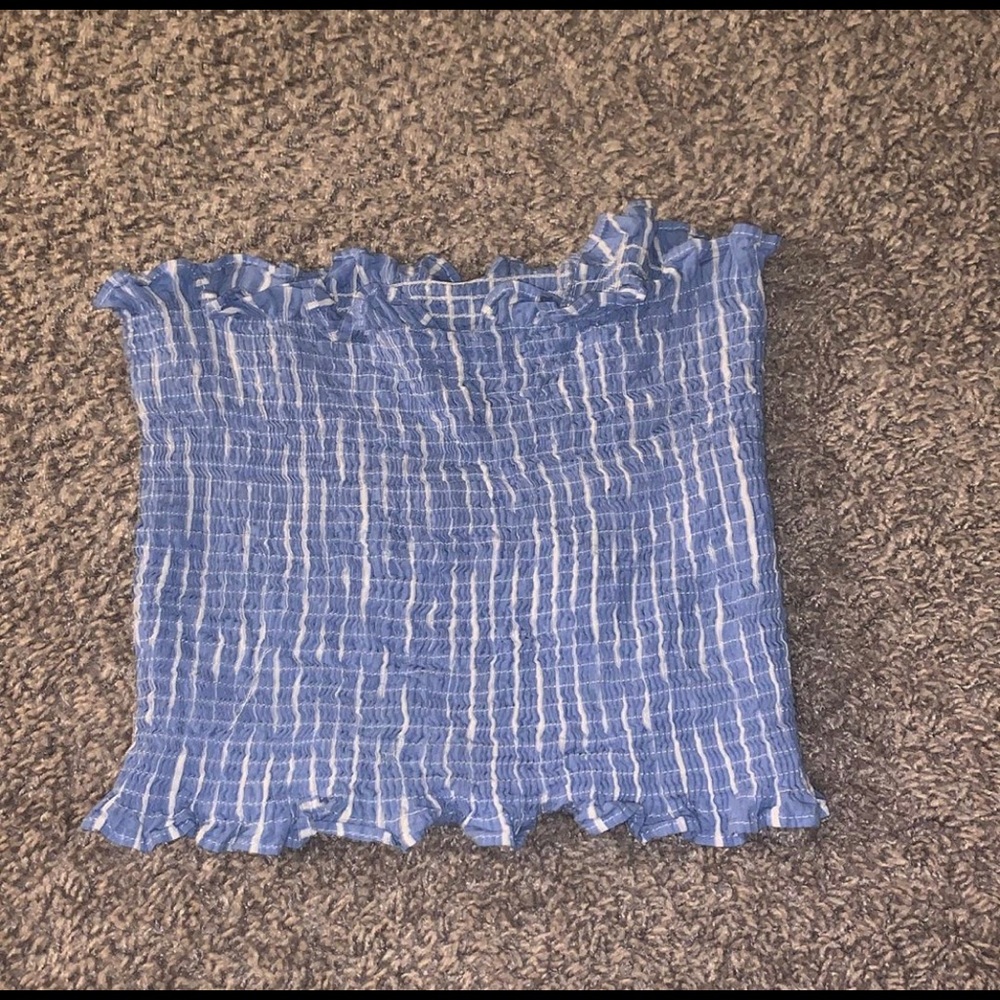 cute stretchy tube top! worn once!